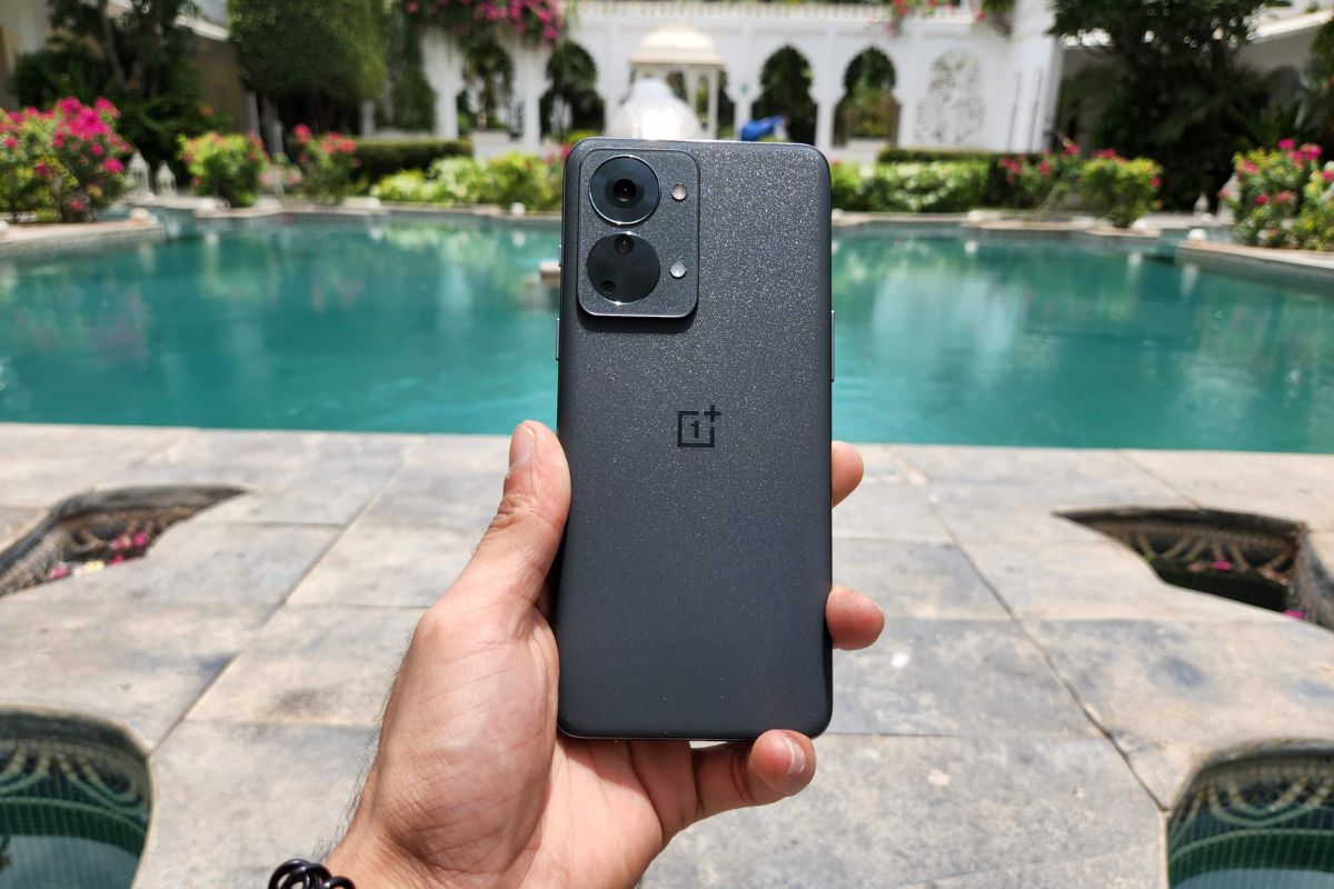 ONEPLUS NORD 2T REVIEW: SHOULD YOU SPEND RS 27,999 ON THIS MID-RANGE  SMARTPHONE? By News18