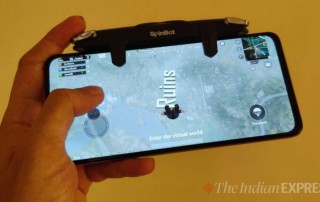 Smartphone-gaming-accessories